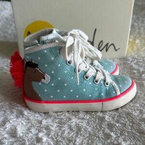 Mini Boden toddler girls size 9 (25) horse high top sneakers like new zip up